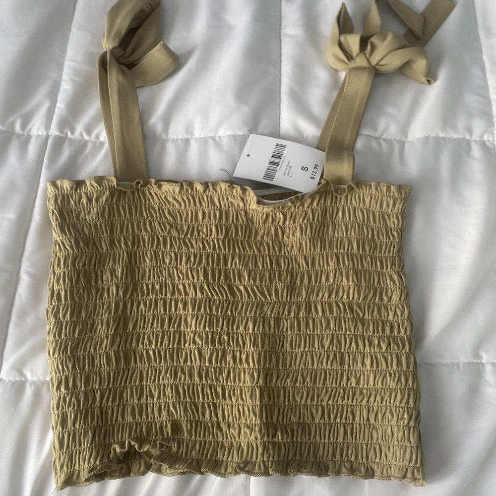 Cropped Green Shoulder Tie Top || size: S